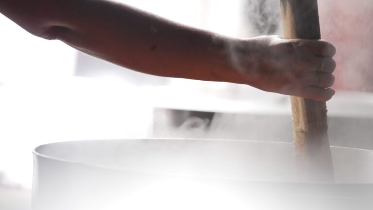 Escuchen, llenen la olla